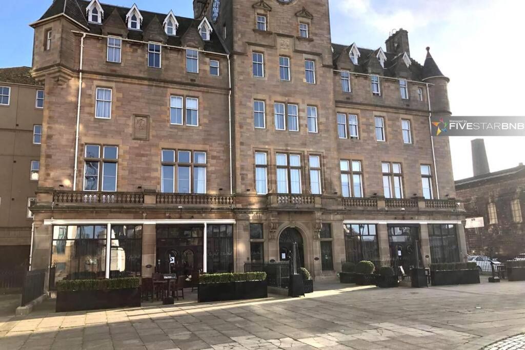 Waterfront Living In Leith With Free Parking! Apartment Edinburgh Bagian luar foto